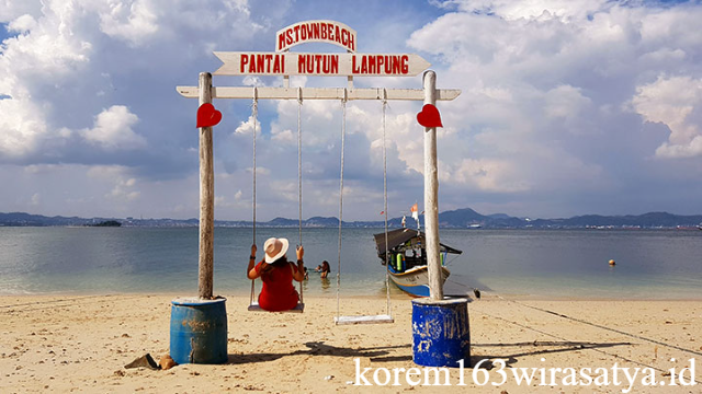 Pantai Mutun: Surga Bahari di Lampung yang Memikat Hati